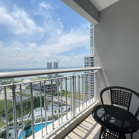 Teega Suites Seaview By Vdo Homestay Nusajaya  Dış mekan fotoğraf