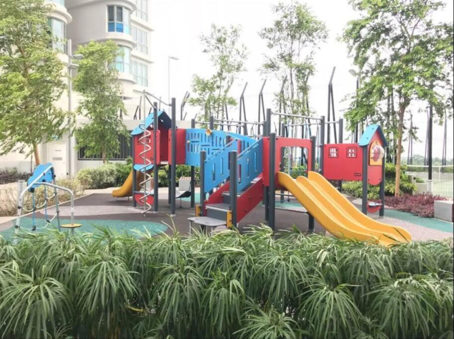 Teega Suites Seaview By Vdo Homestay Nusajaya  Dış mekan fotoğraf