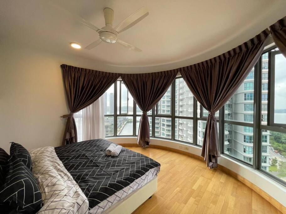 Teega Suites Seaview By Vdo Homestay Nusajaya  Dış mekan fotoğraf