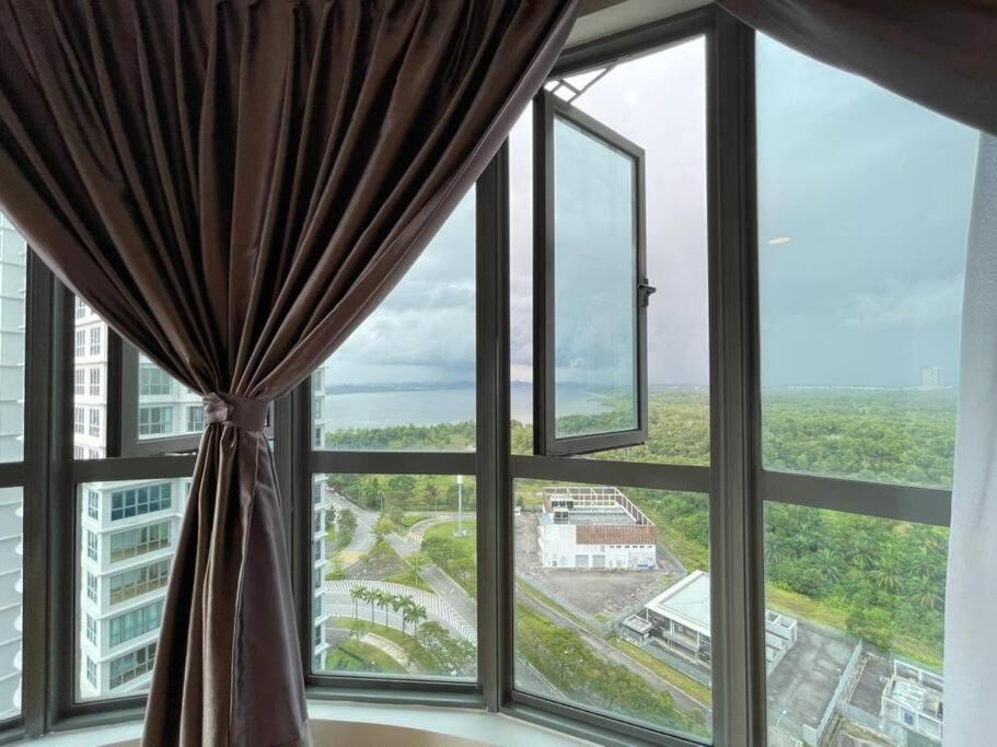 Teega Suites Seaview By Vdo Homestay Nusajaya  Dış mekan fotoğraf